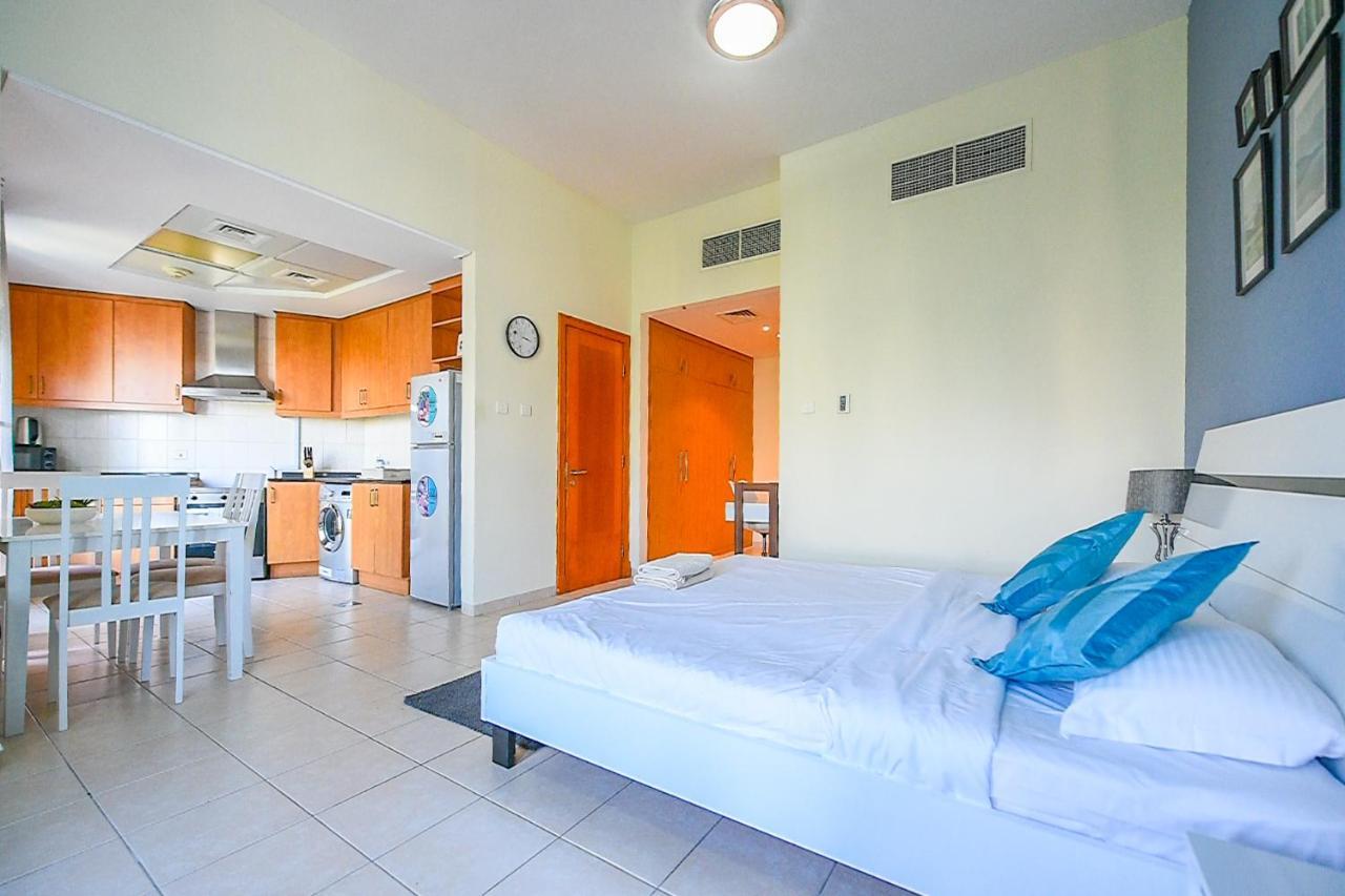 Luxury Escapes - Studio Near Ibn Battuta Mall & Metro - Mog 193 Discovery Gardens Dubaj Kültér fotó